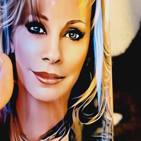 Reba McEntire 20oz Skinny Tumbler Insulated Cup - Picture 4 of 16